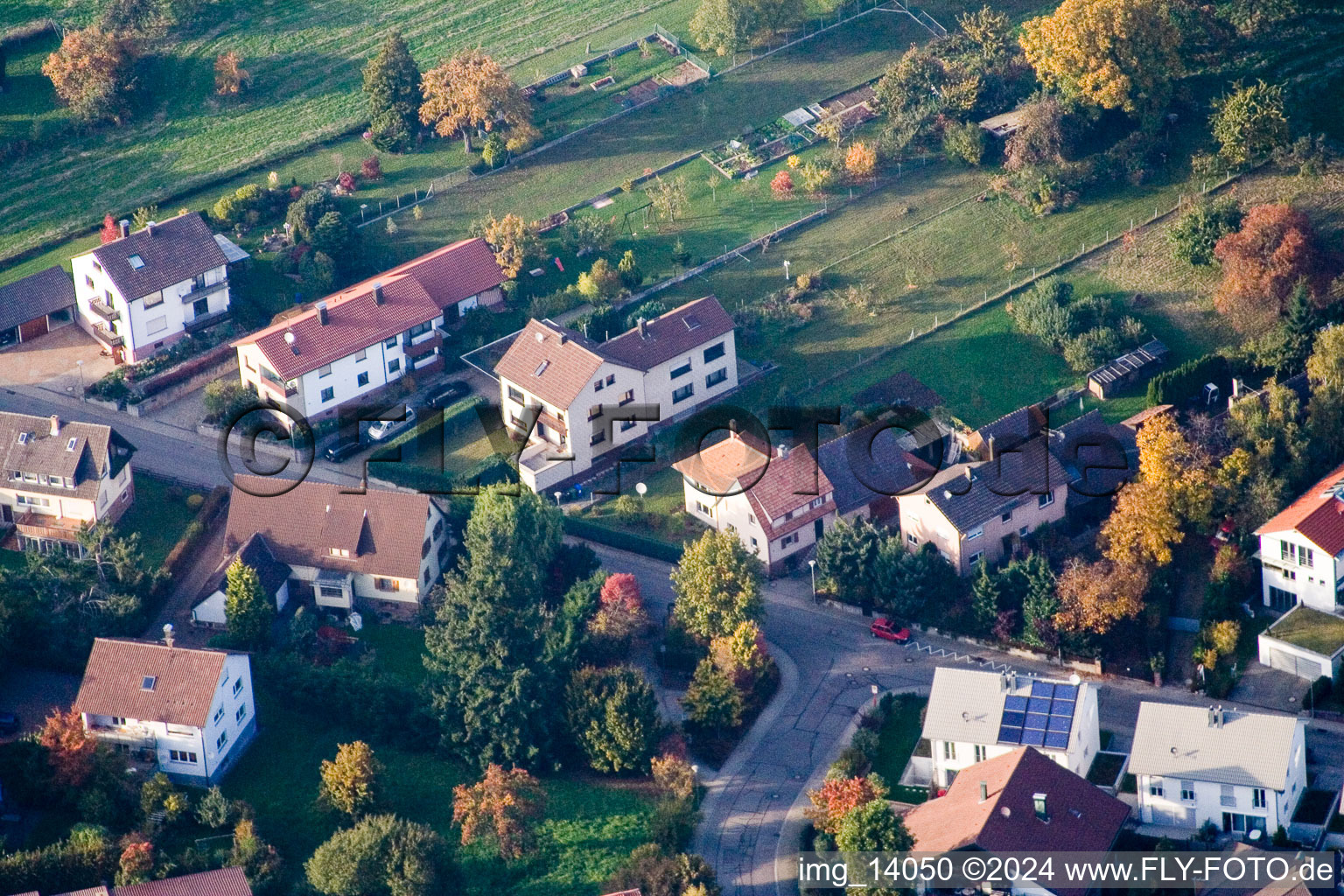 Vue aérienne de Quartier Schöllbronn in Ettlingen dans le département Bade-Wurtemberg, Allemagne