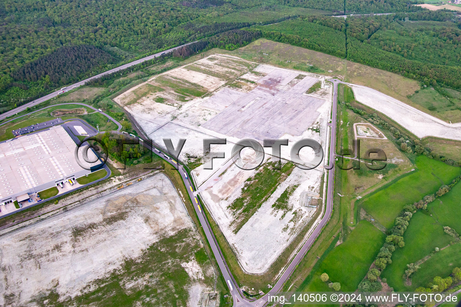 Vue aérienne de Aménagement de zones industrielles : Zone sud européen 2 à Hambach dans le département Moselle, France