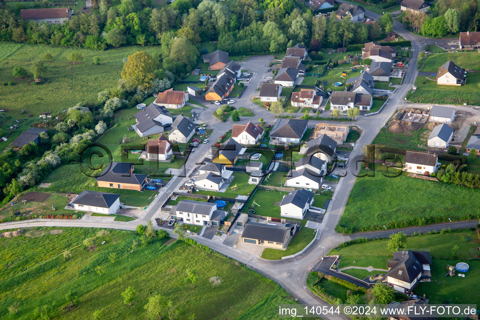 Vue aérienne de Nouvelle zone de développement à Herbitzheim dans le département Bas Rhin, France