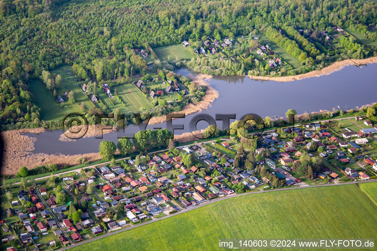 Vue aérienne de CENTRE NATURE & SPORT – Mittersheim au Silberweiher à Mittersheim dans le département Moselle, France