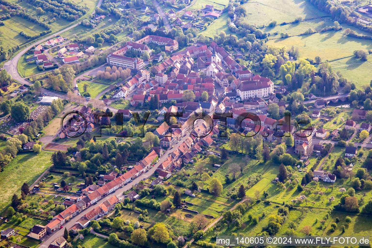 Vue aérienne de Fénétrange dans le département Moselle, France