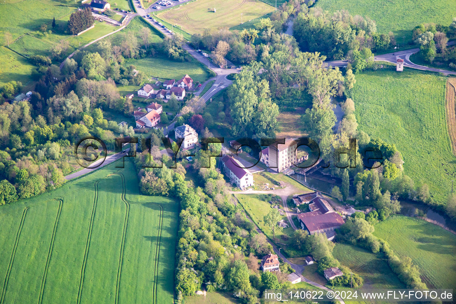 Vue aérienne de Ancien moulin de la Sarre à Diedendorf dans le département Bas Rhin, France