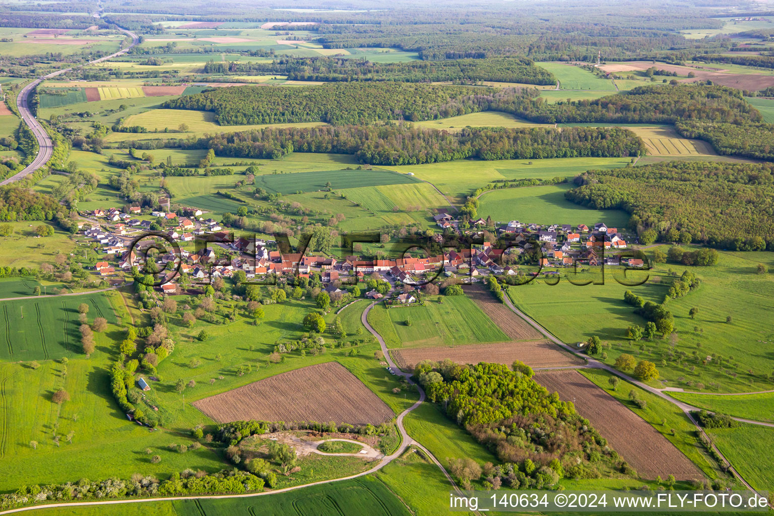 Vue aérienne de Du sud à Rimsdorf dans le département Bas Rhin, France