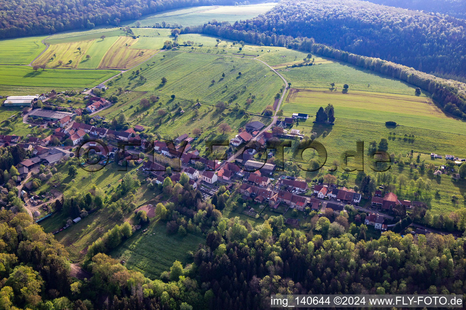 Vue aérienne de Ratzwiller dans le département Bas Rhin, France