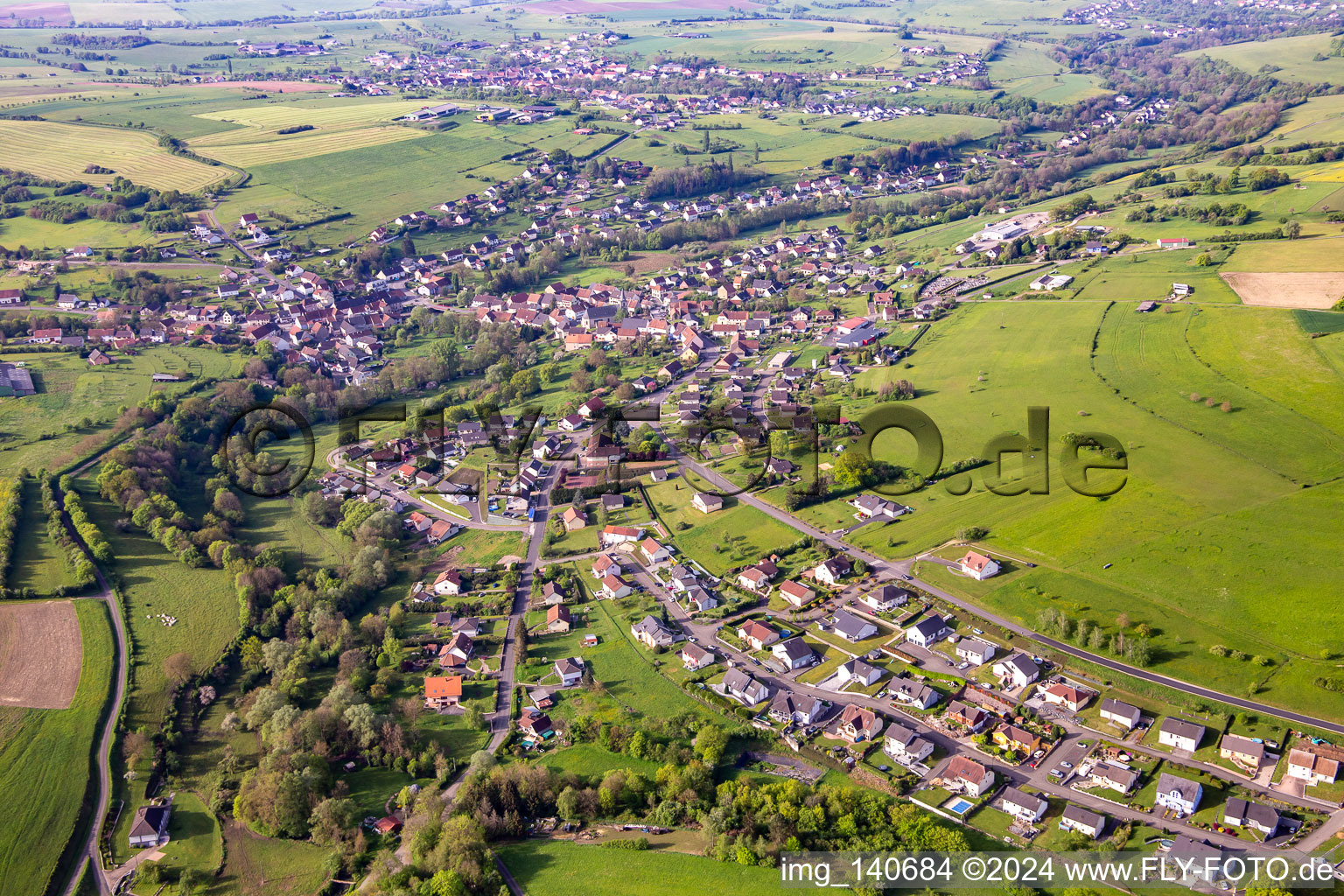 Vue aérienne de Achen dans le département Moselle, France