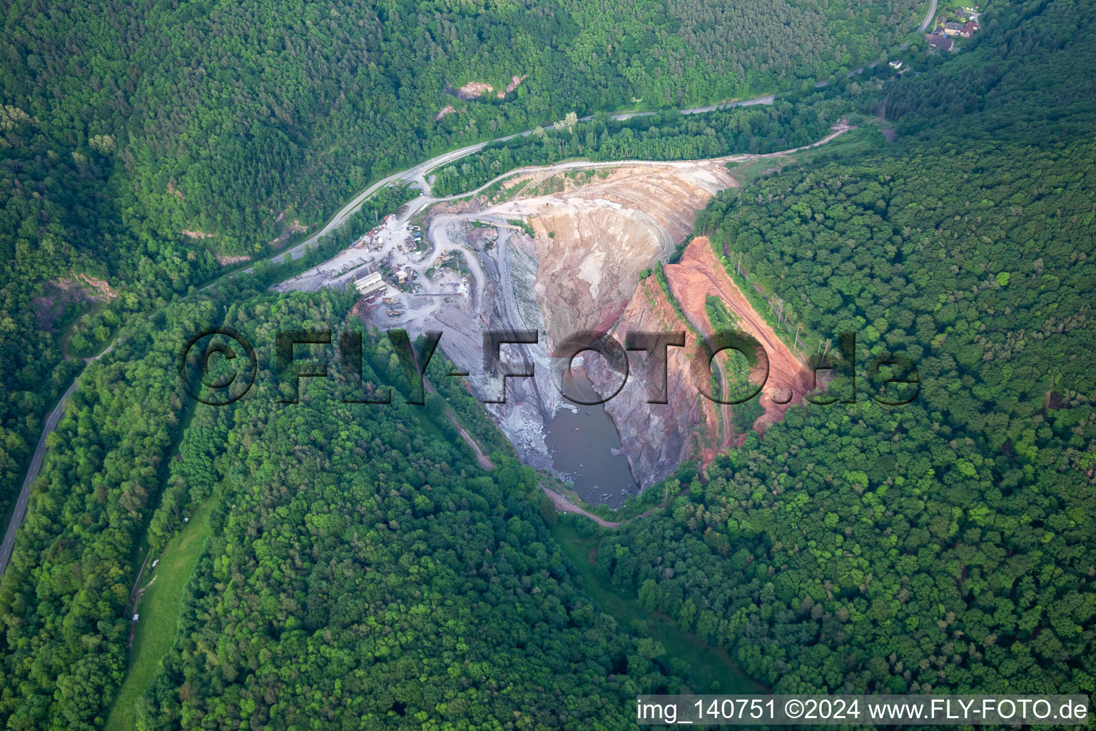 Vue oblique de Granit du Palatinat à Waldhambach dans le département Rhénanie-Palatinat, Allemagne