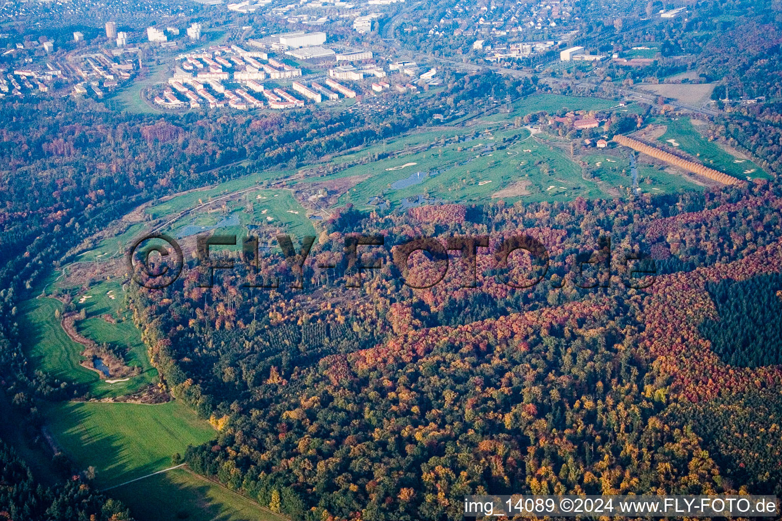 Vue aérienne de Hofgut Scheibenhardt, terrain de golf à le quartier Beiertheim-Bulach in Karlsruhe dans le département Bade-Wurtemberg, Allemagne