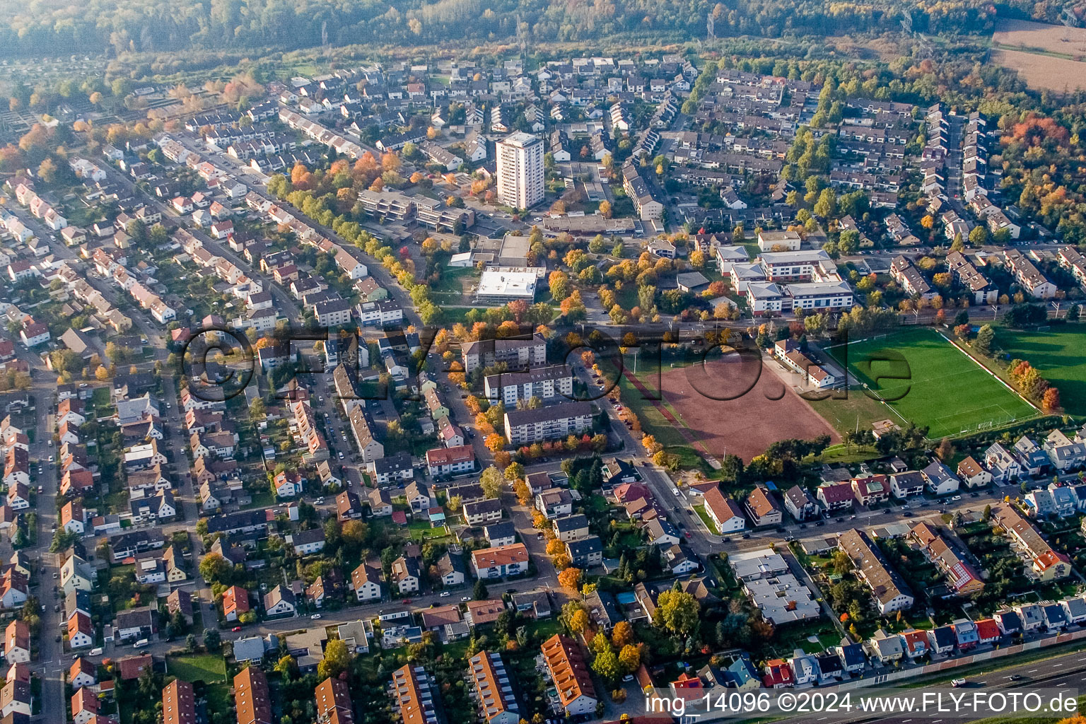 Vue aérienne de Quartier Forchheim in Rheinstetten dans le département Bade-Wurtemberg, Allemagne