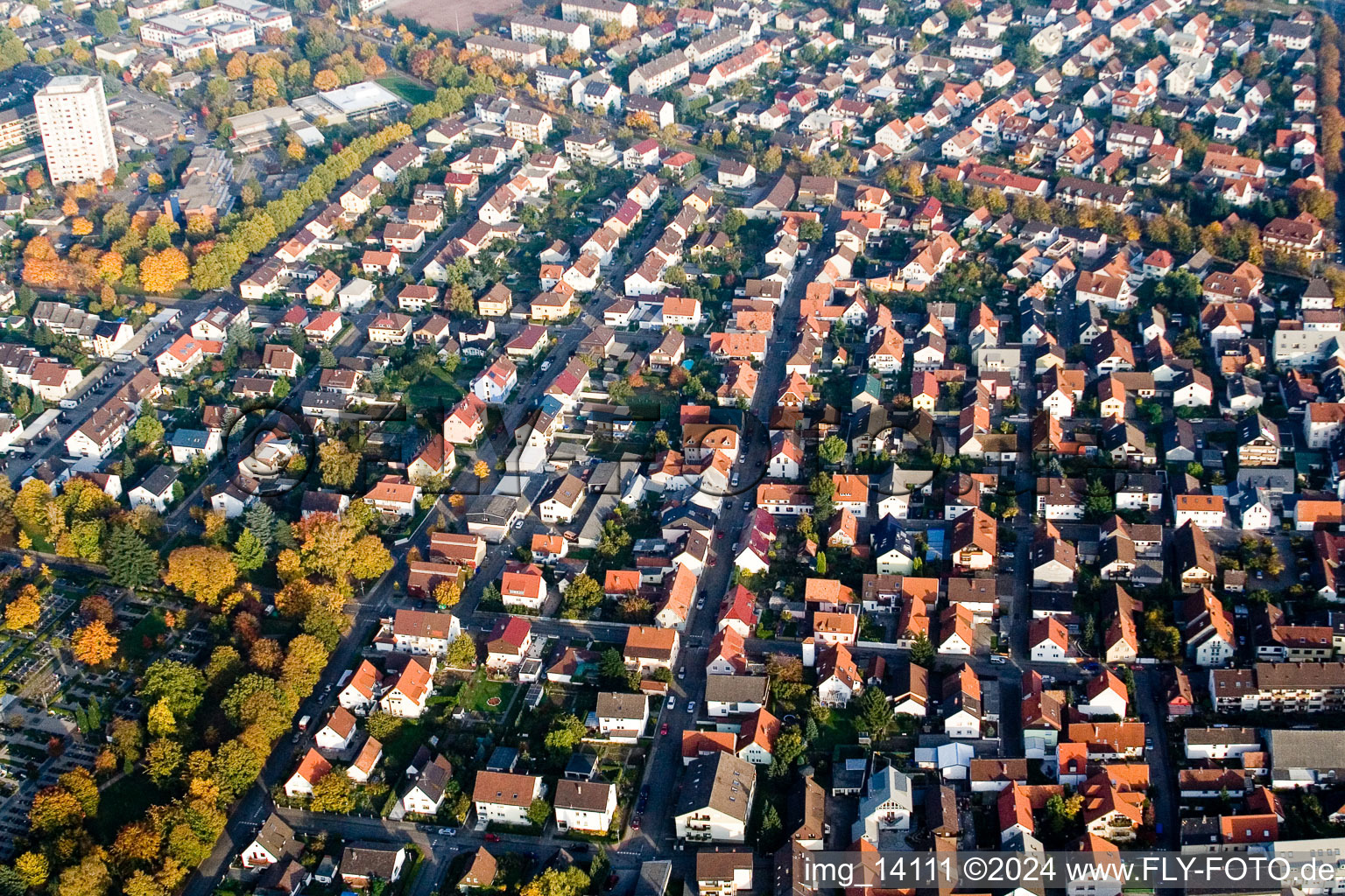 Vue aérienne de Albgaustrasse à le quartier Forchheim in Rheinstetten dans le département Bade-Wurtemberg, Allemagne