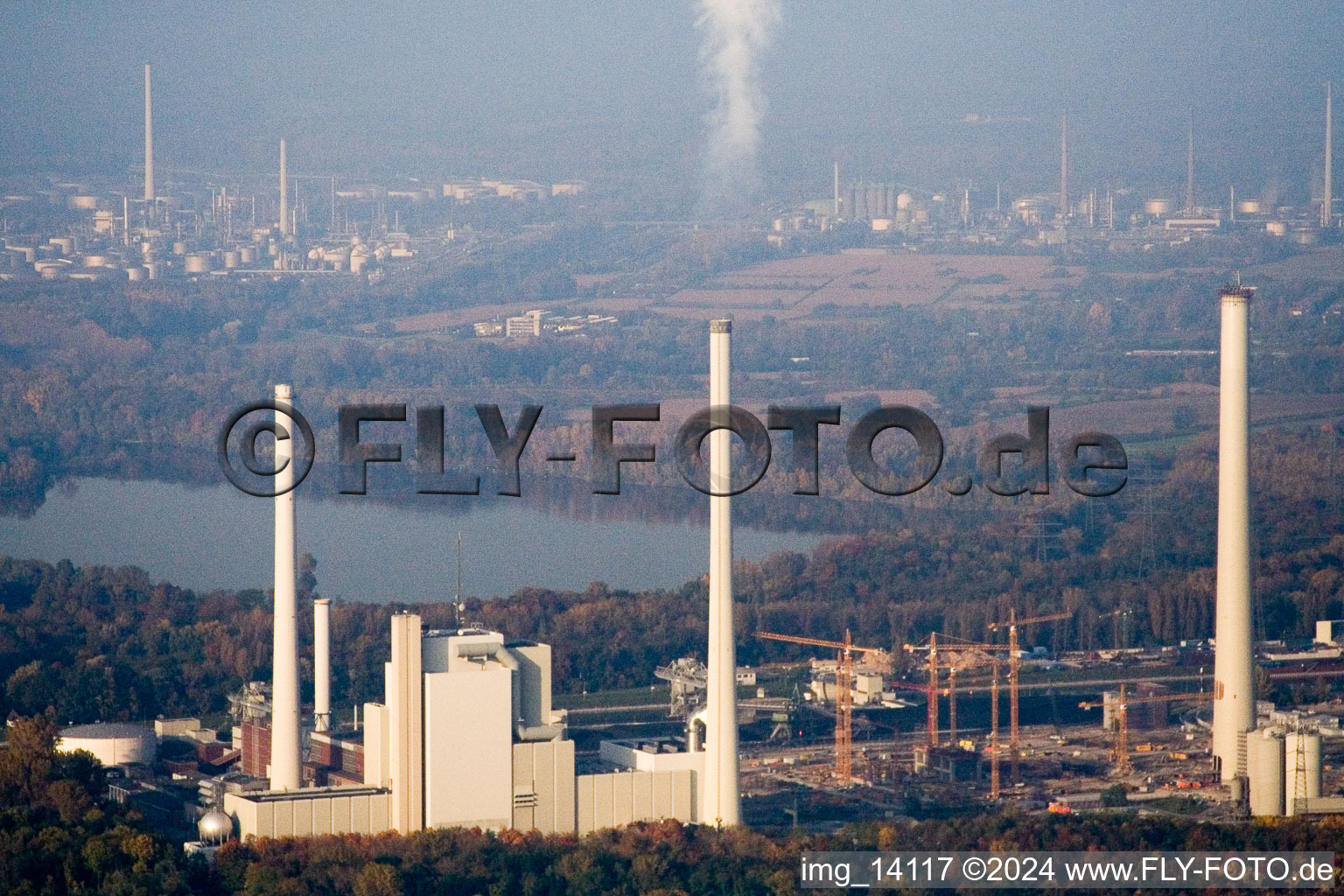 Photographie aérienne de Centrale électrique EnBW à le quartier Rheinhafen in Karlsruhe dans le département Bade-Wurtemberg, Allemagne