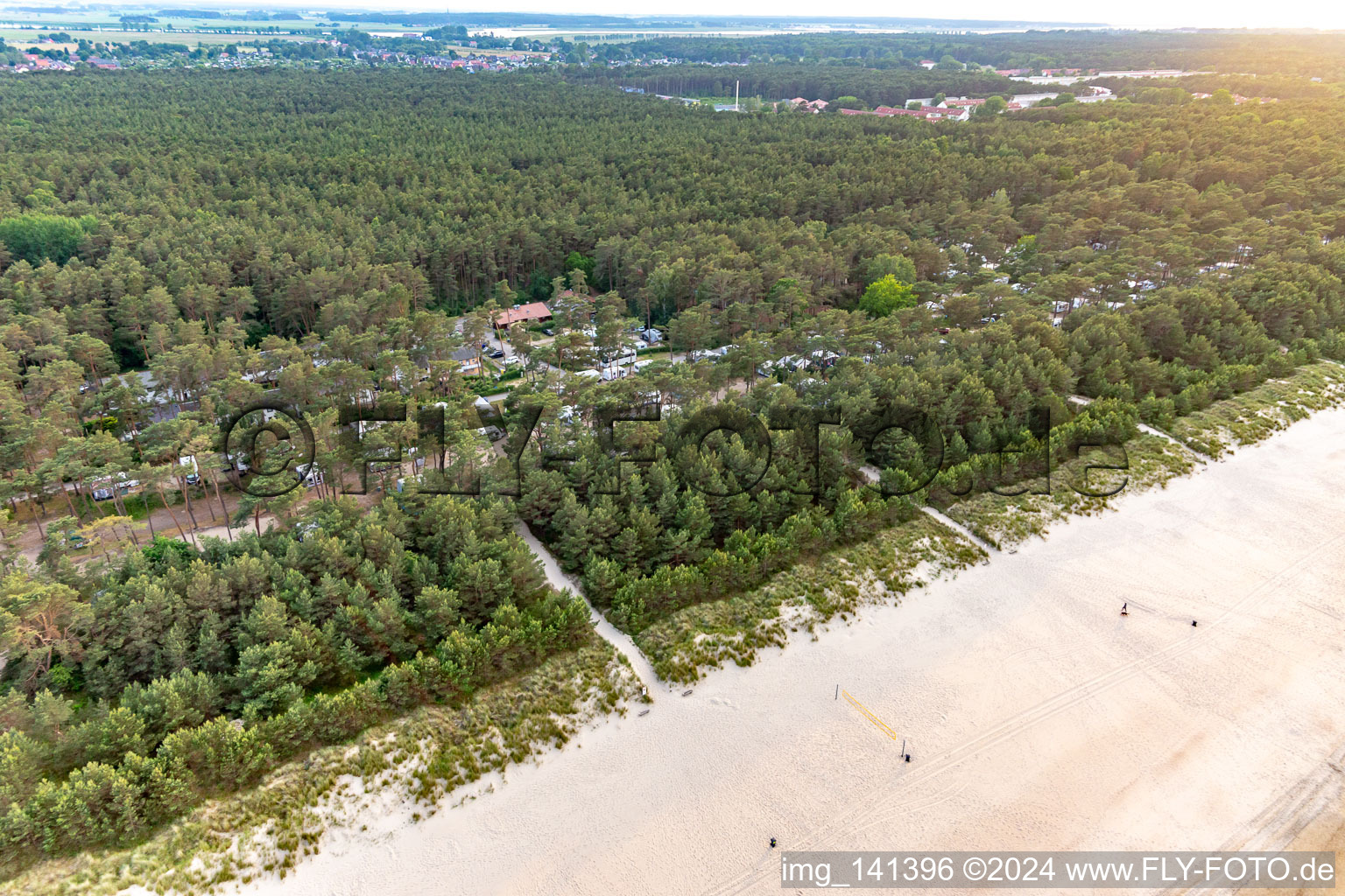 Vue aérienne de Camp de dunes Karlshagen à Karlshagen dans le département Mecklembourg-Poméranie occidentale, Allemagne