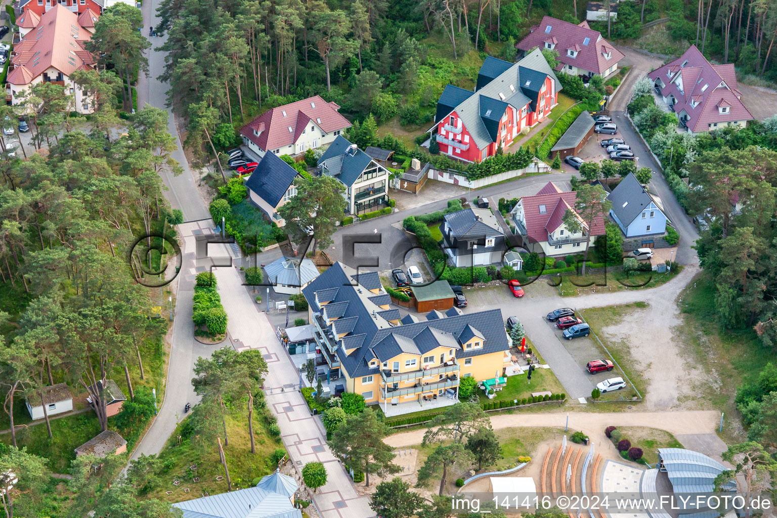 Vue aérienne de Maison d'hôtes à la dune à Trassenheide dans le département Mecklembourg-Poméranie occidentale, Allemagne