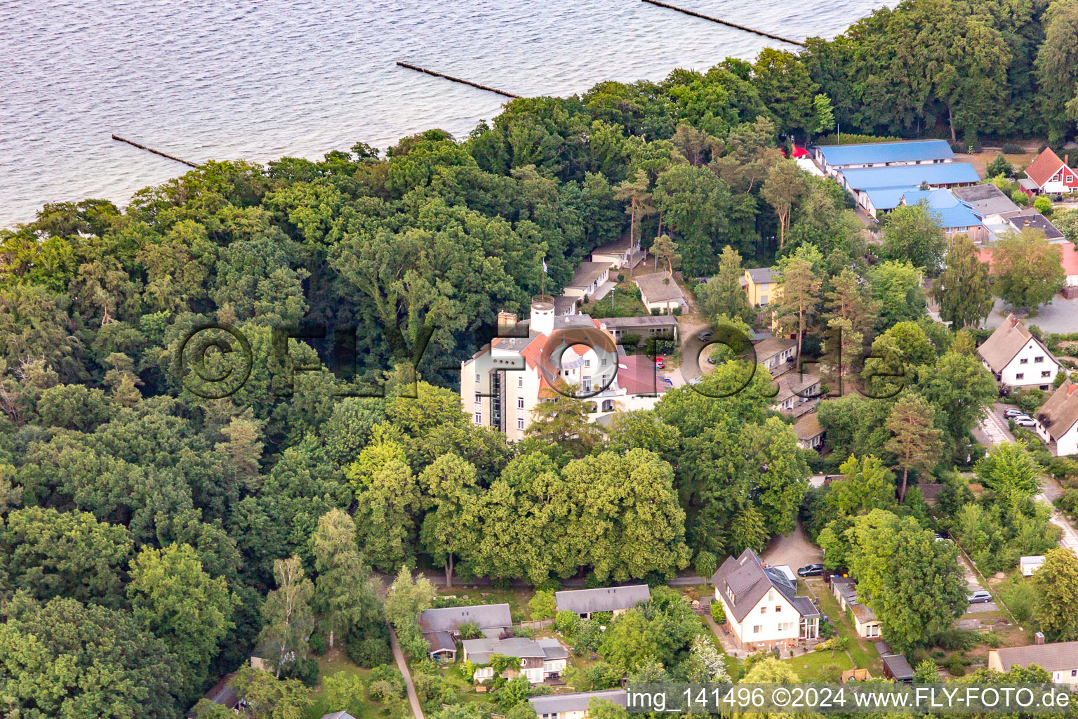 Vue aérienne de Château de la forêt de Parow à Koserow dans le département Mecklembourg-Poméranie occidentale, Allemagne