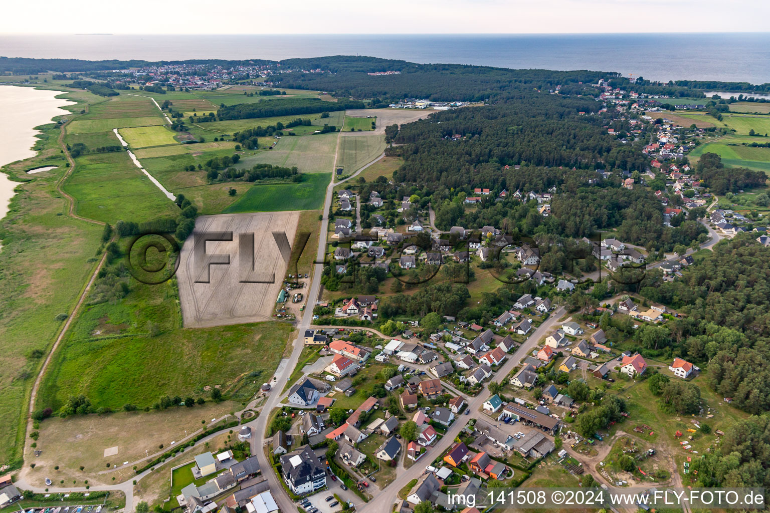 Vue aérienne de Du sud à Loddin dans le département Mecklembourg-Poméranie occidentale, Allemagne