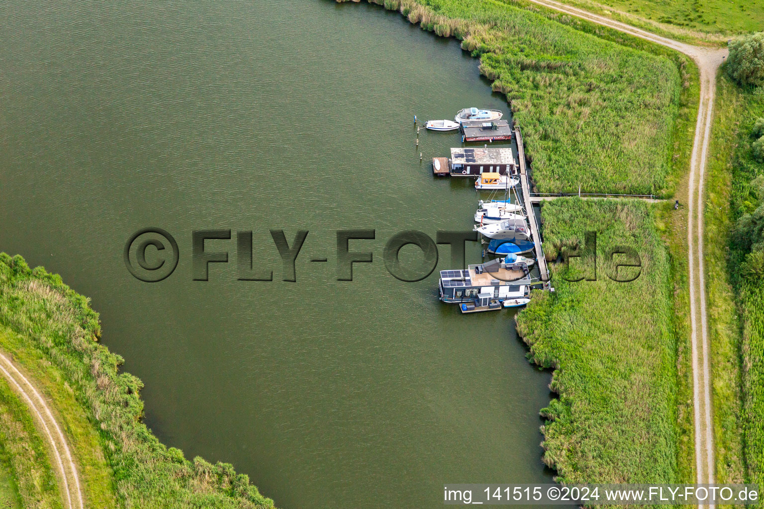 Vue aérienne de Jetée du port de pêche de Loddiner Höft à Loddin dans le département Mecklembourg-Poméranie occidentale, Allemagne