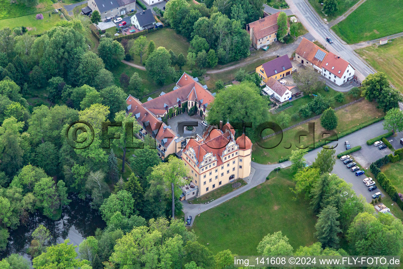 Vue aérienne de Hôtel-château d'Althörnitz à le quartier Hörnitz in Bertsdorf-Hörnitz dans le département Saxe, Allemagne