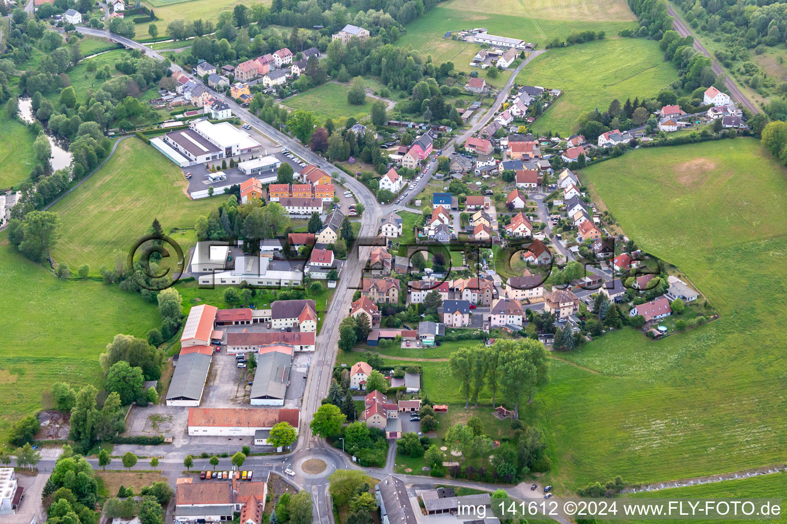 Vue aérienne de Zone commerciale à le quartier Pethau in Zittau dans le département Saxe, Allemagne