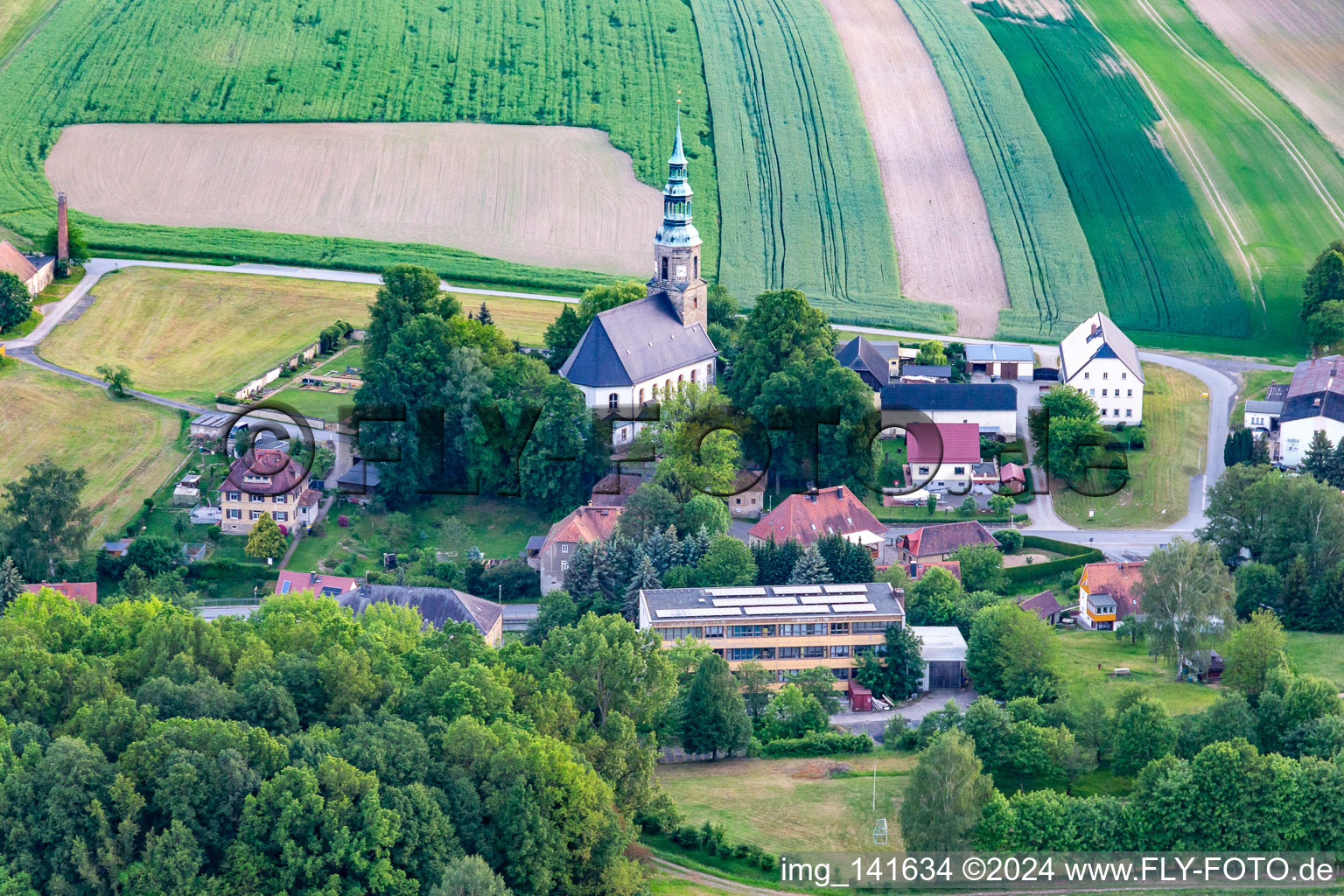 Photographie aérienne de Église Wittgendorf à le quartier Wittgendorf in Zittau dans le département Saxe, Allemagne