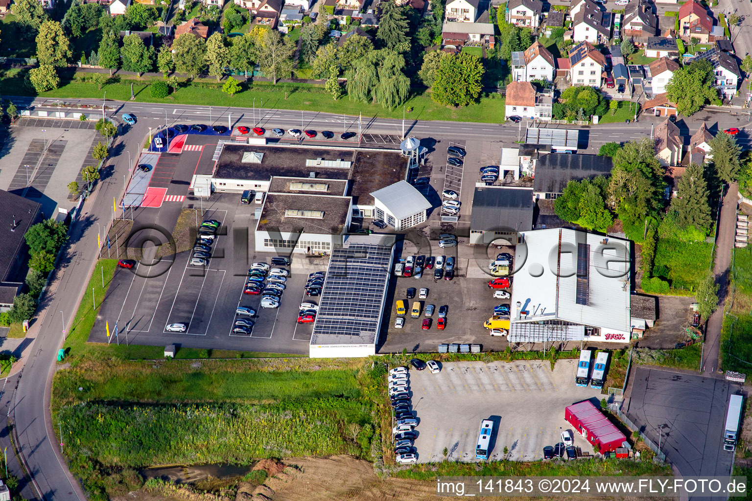 Vue aérienne de Tretter Automobile GmbH à Kandel dans le département Rhénanie-Palatinat, Allemagne