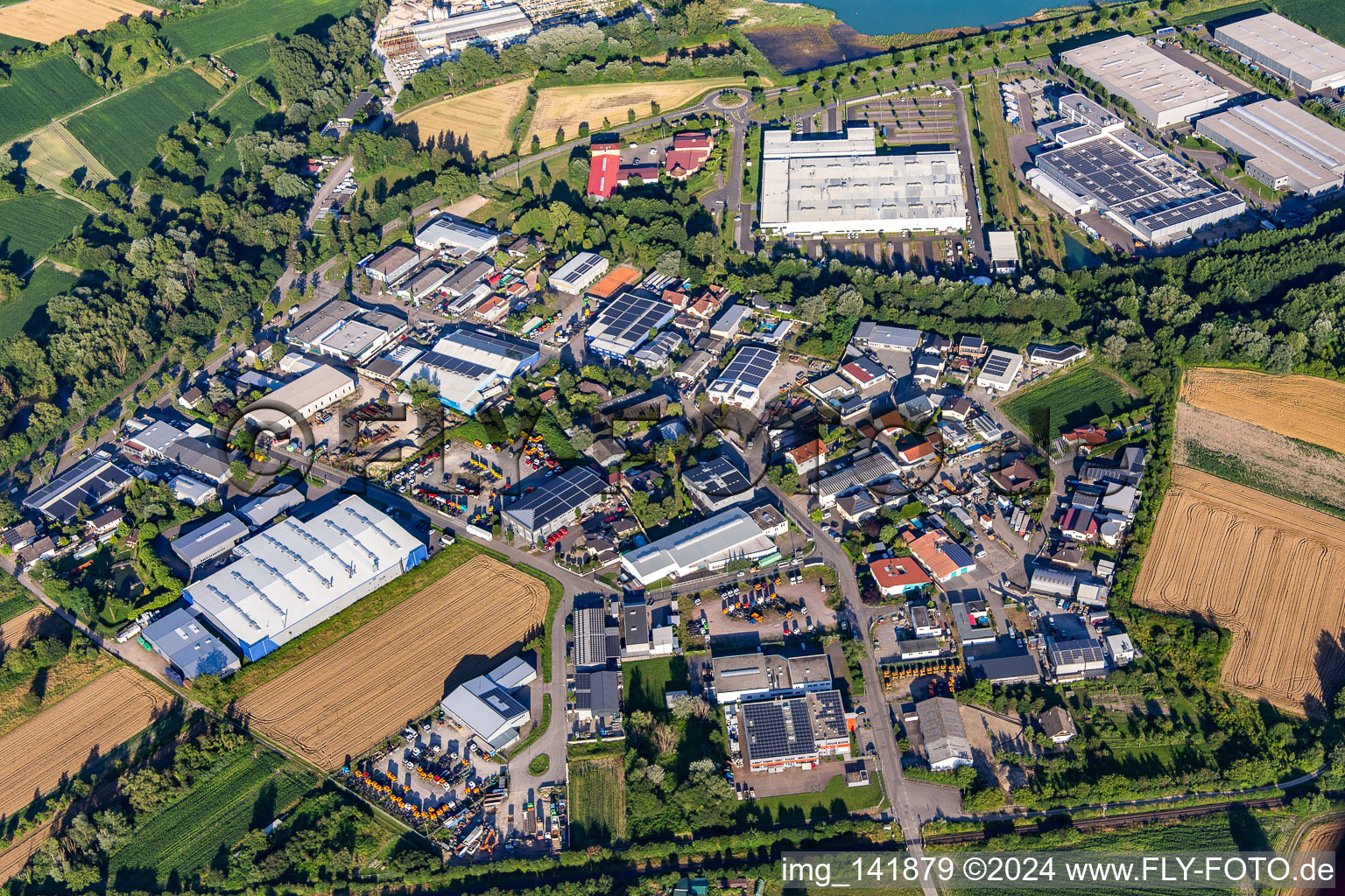 Vue aérienne de Rue industrielle de l'ouest à Hagenbach dans le département Rhénanie-Palatinat, Allemagne