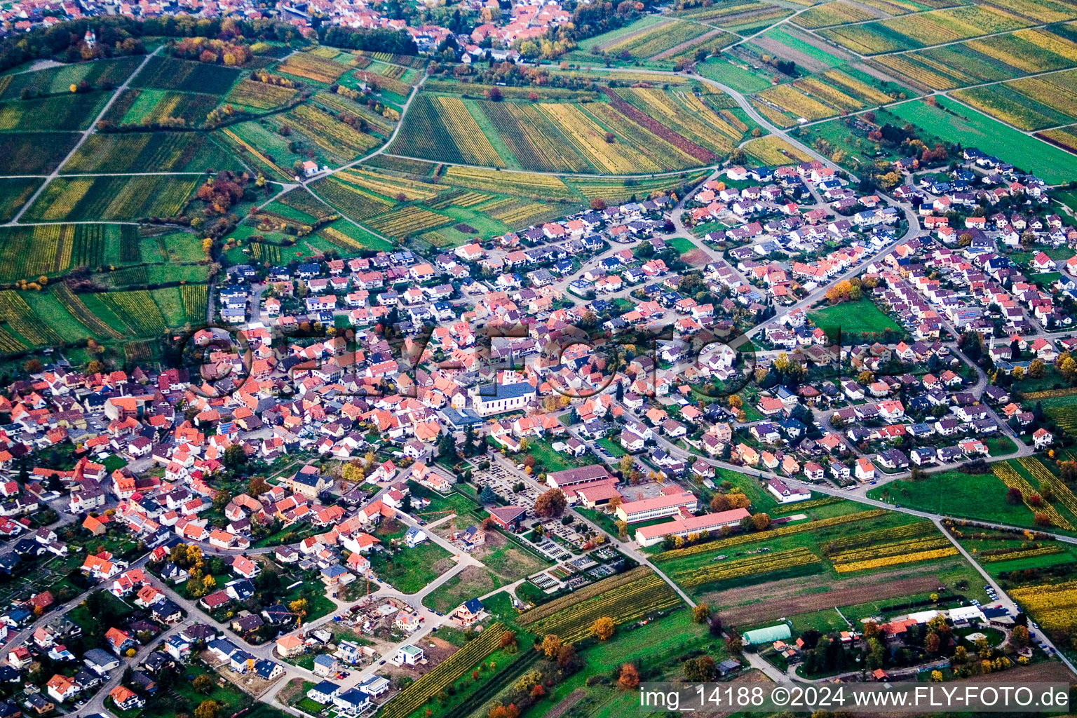 Vue aérienne de Salle Letzenberg à Malsch dans le département Bade-Wurtemberg, Allemagne