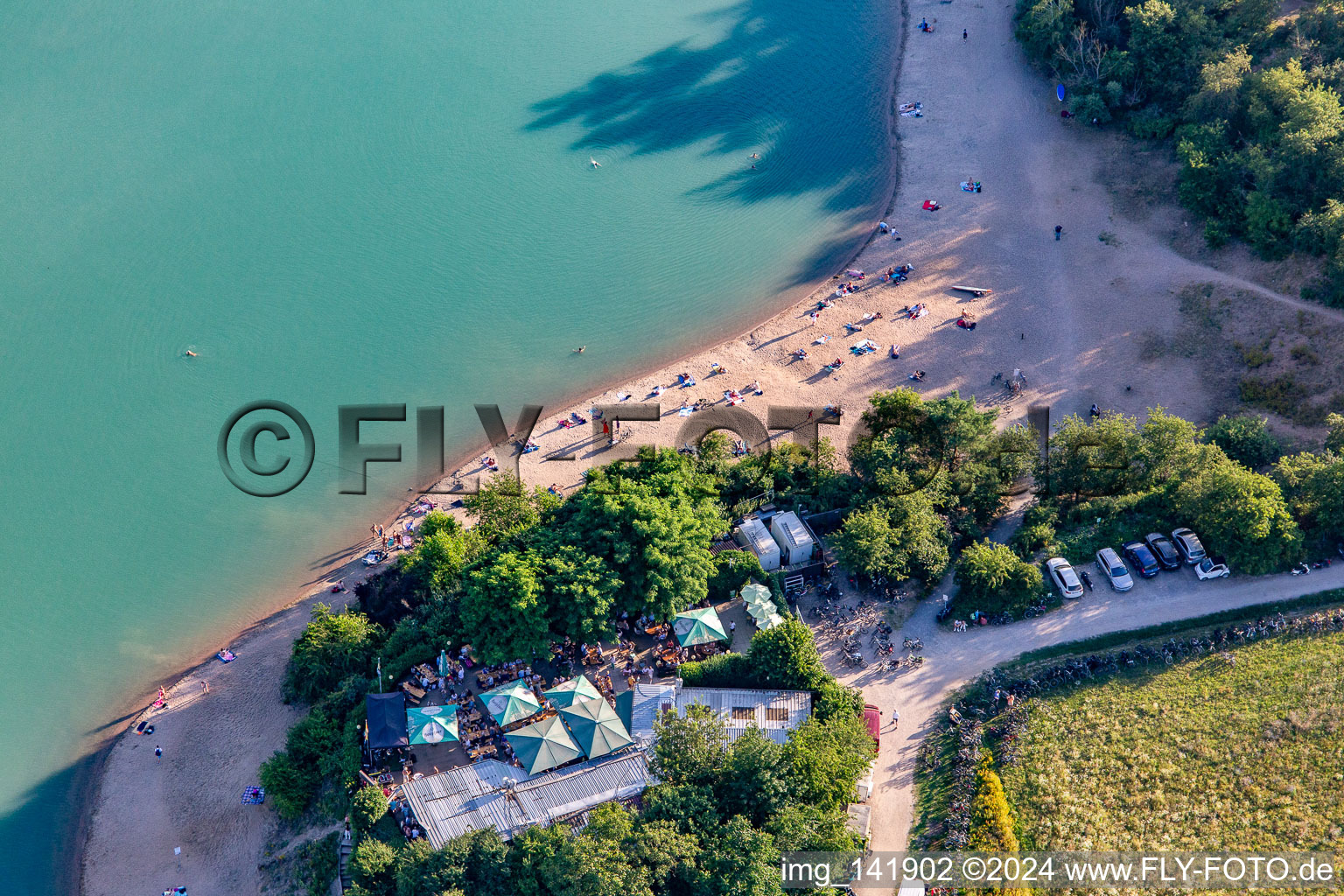 Vue aérienne de Café en plein air Seegugger à Epplesee à le quartier Forchheim in Rheinstetten dans le département Bade-Wurtemberg, Allemagne