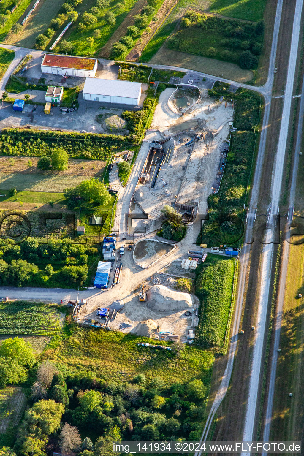 Vue aérienne de Chantier de construction de pipelines à Au am Rhein dans le département Bade-Wurtemberg, Allemagne