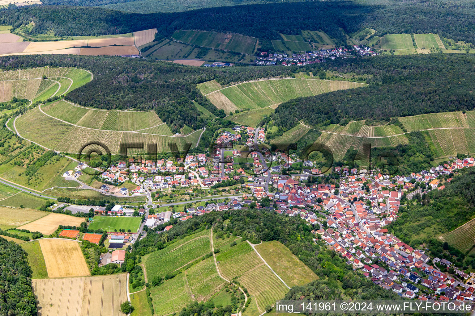 Vue aérienne de Du sud à Ramsthal dans le département Bavière, Allemagne