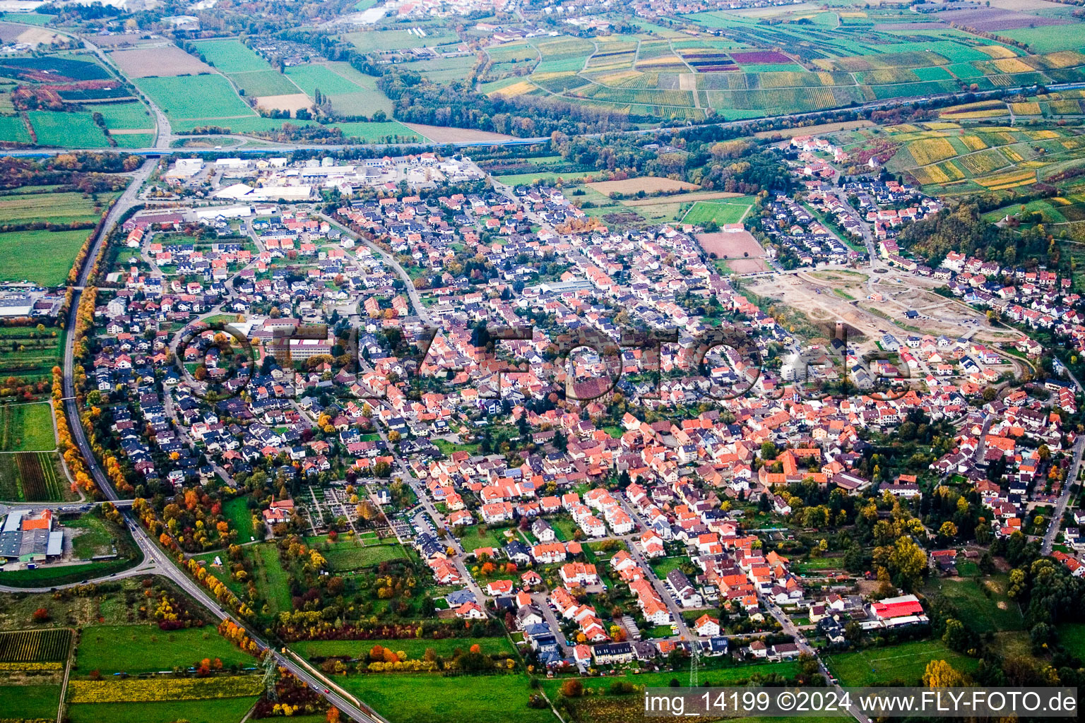 Vue aérienne de Du sud à Rauenberg dans le département Bade-Wurtemberg, Allemagne