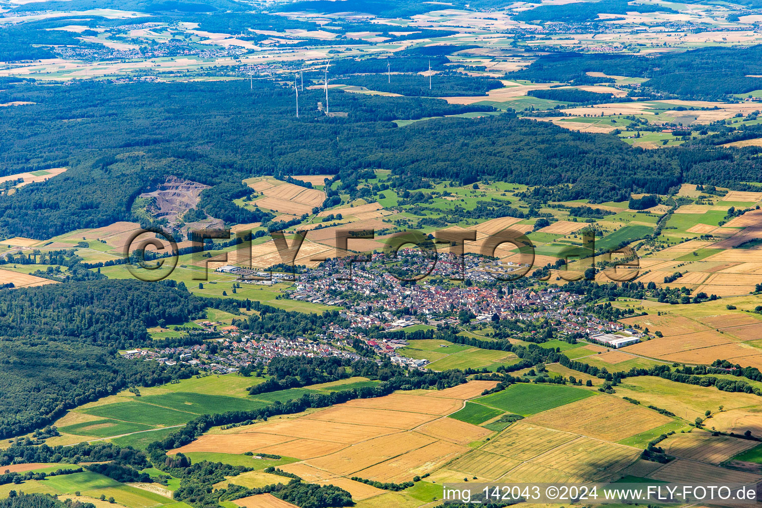 Vue aérienne de Du sud-est à Allendorf dans le département Hesse, Allemagne