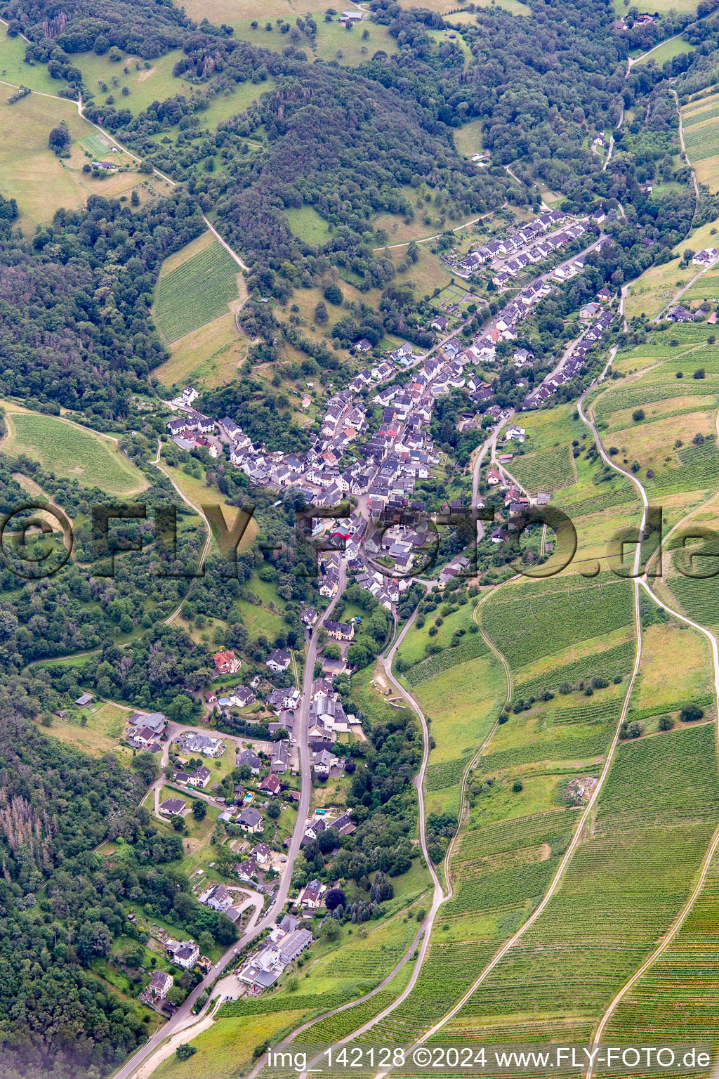 Vue aérienne de Quartier Winzberg in Oberdiebach dans le département Rhénanie-Palatinat, Allemagne