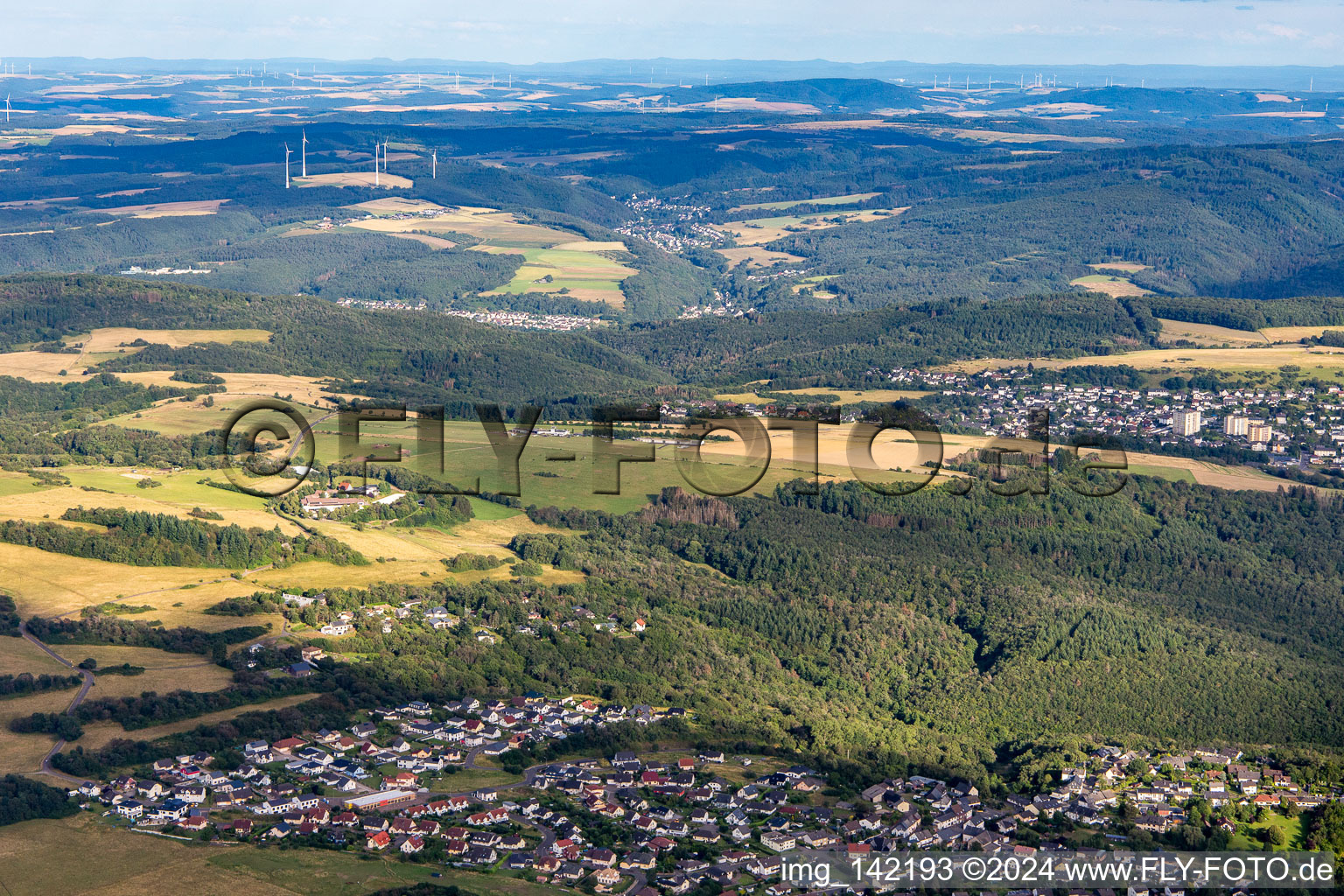 Vue aérienne de Aéroport Idar-Oberstein/Göttschied depuis le nord-ouest à le quartier Göttschied in Idar-Oberstein dans le département Rhénanie-Palatinat, Allemagne