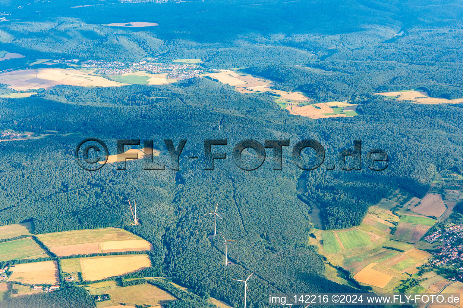 Vue aérienne de Parc éolien à le quartier Rosenthalerhof in Kerzenheim dans le département Rhénanie-Palatinat, Allemagne