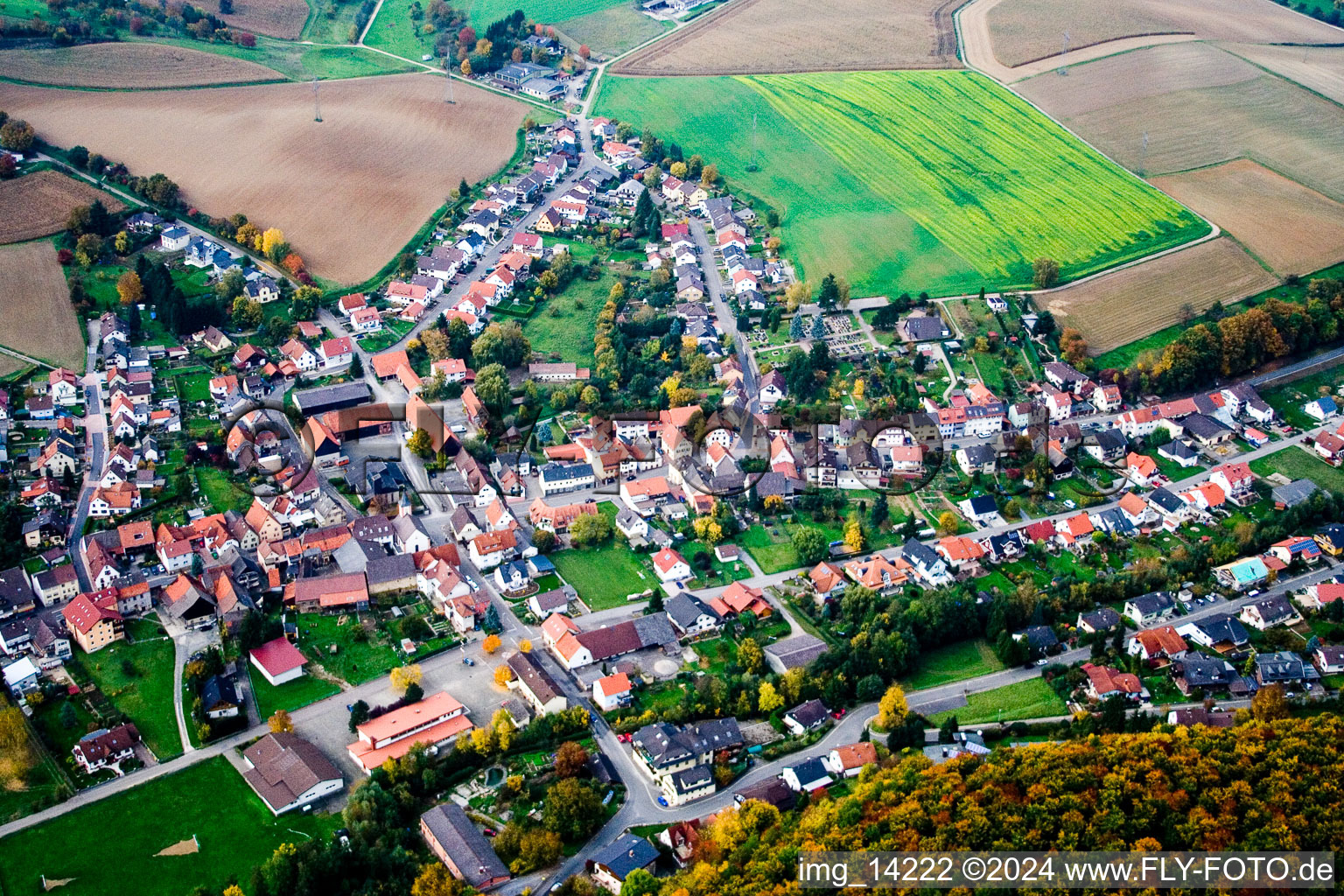 Photographie aérienne de Mönchzell dans le département Bade-Wurtemberg, Allemagne