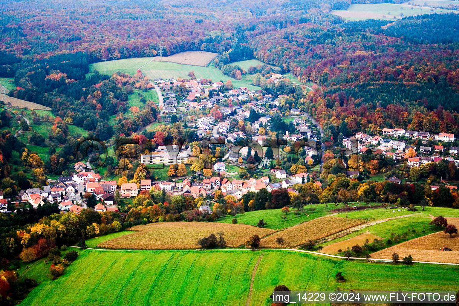 Vue aérienne de Quartier Waldwimmersbach in Lobbach dans le département Bade-Wurtemberg, Allemagne