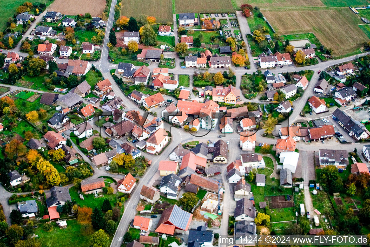 Vue aérienne de Herzstr à le quartier Schwanheim in Schönbrunn dans le département Bade-Wurtemberg, Allemagne