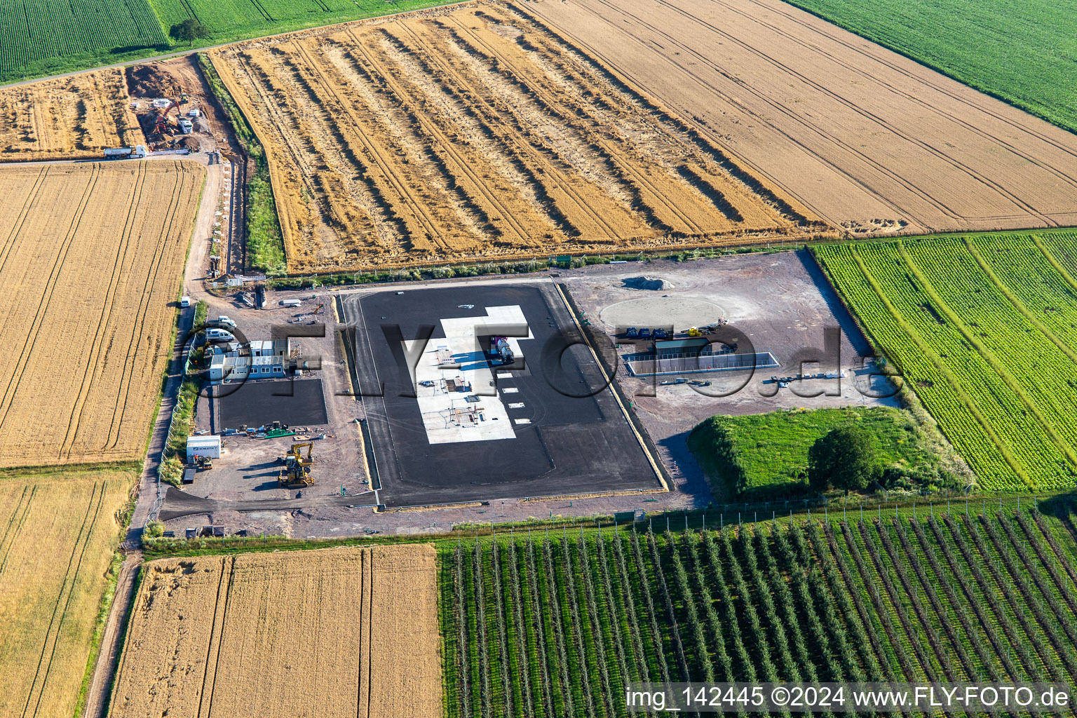 Vue aérienne de Accès à la halle agricole à Insheim dans le département Rhénanie-Palatinat, Allemagne