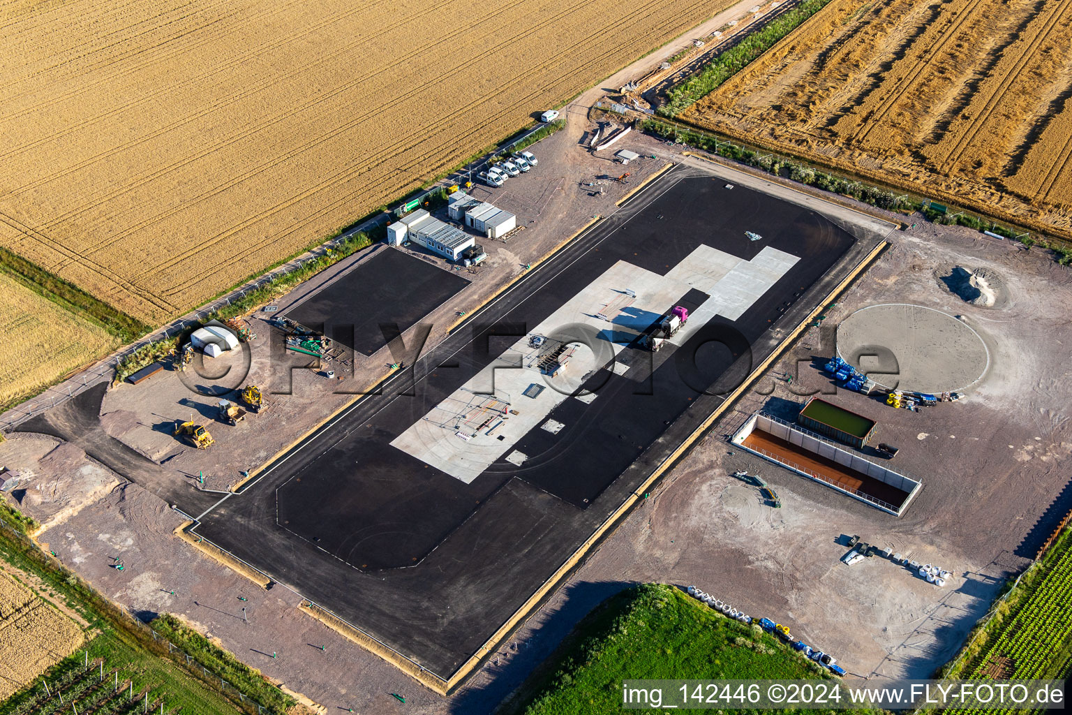 Vue aérienne de Accès à la halle agricole à Insheim dans le département Rhénanie-Palatinat, Allemagne