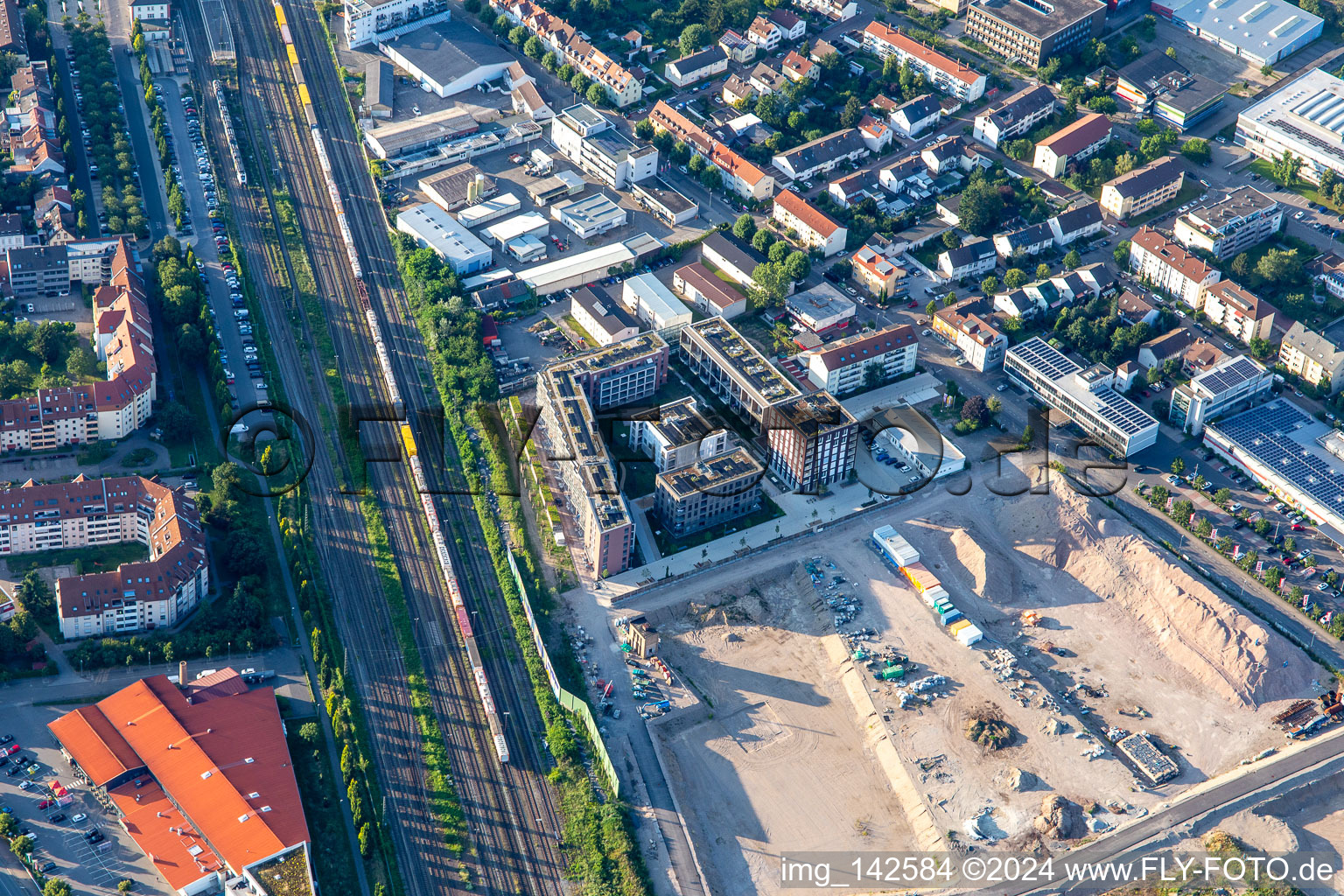 Photographie aérienne de Nouveau chantier sur la Pfaudlerstrasse à Schwetzingen dans le département Bade-Wurtemberg, Allemagne