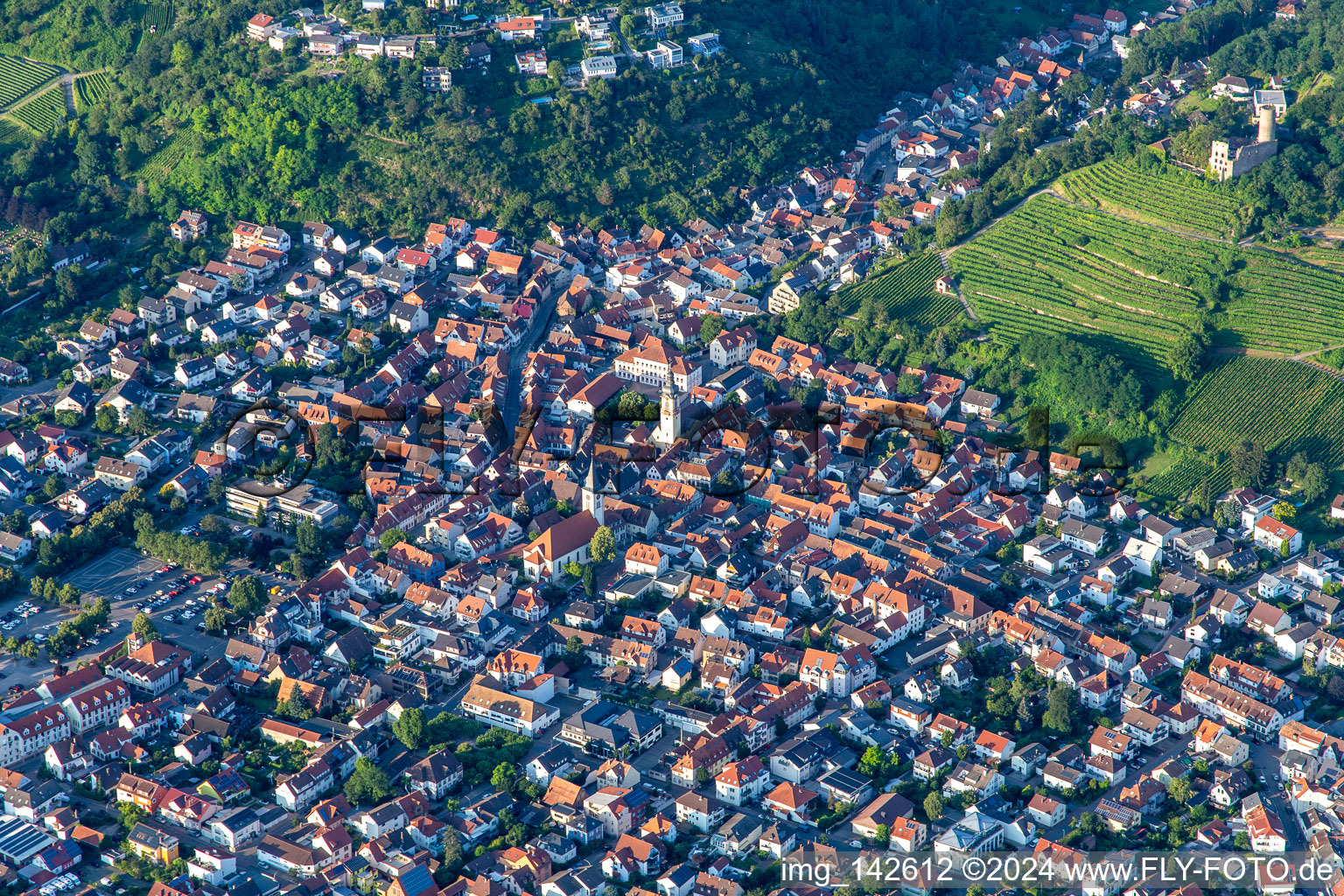 Vue aérienne de Centre vieille ville à Schriesheim dans le département Bade-Wurtemberg, Allemagne