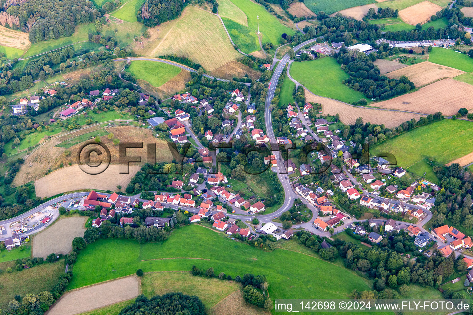 Vue aérienne de De l'est à le quartier Kolmbach in Lindenfels dans le département Hesse, Allemagne