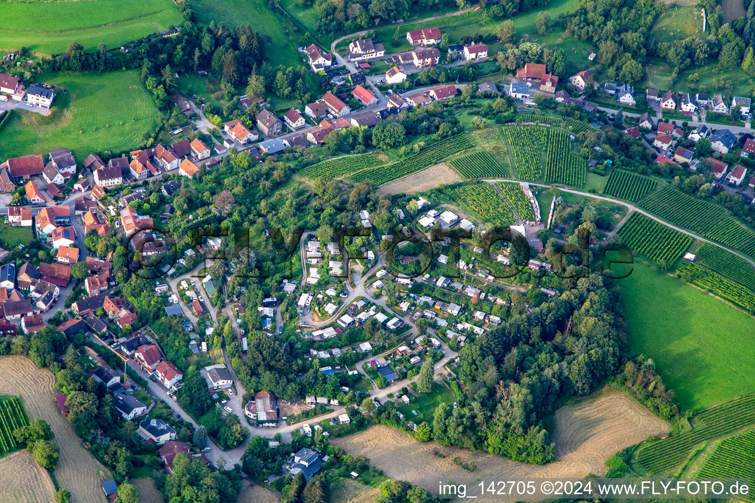 Vue aérienne de Camping "Oasis de paix à le quartier Gronau in Bensheim dans le département Hesse, Allemagne