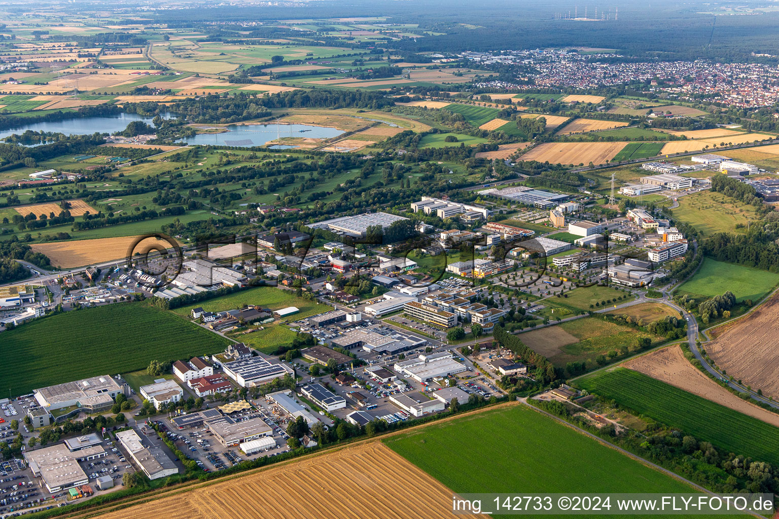 Vue aérienne de Zone industrielle Robert-Bosch-Straße à Bensheim dans le département Hesse, Allemagne