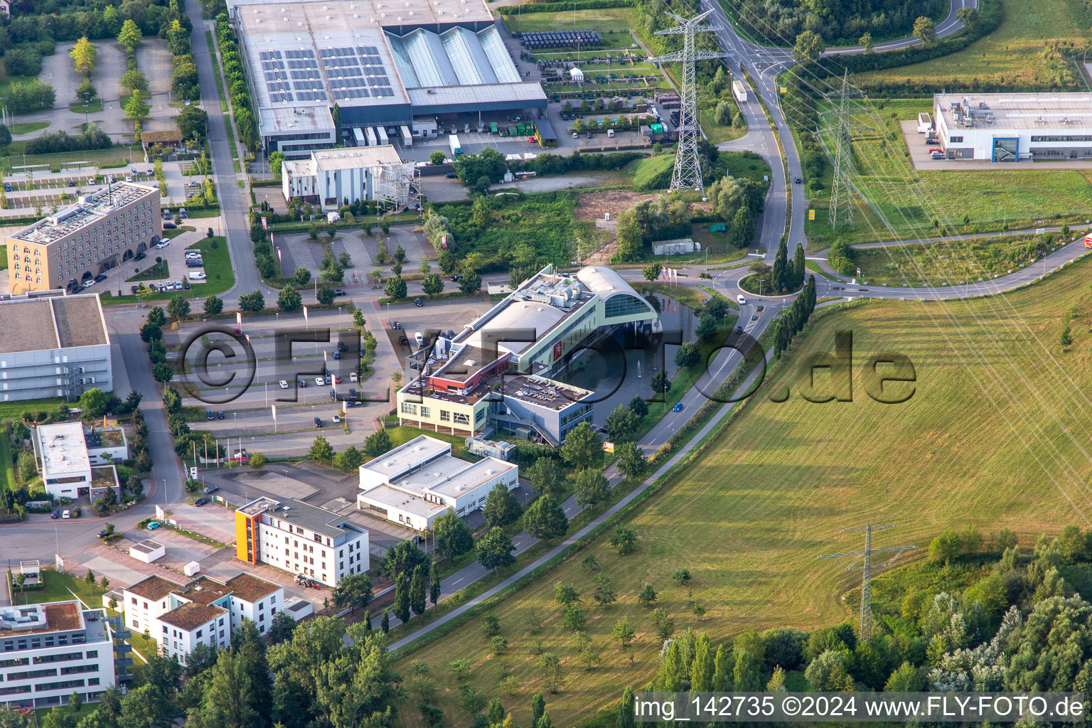 Vue aérienne de Salle de remise en forme du Pfitzenmeier Premium Resort Bensheim à Bensheim dans le département Hesse, Allemagne