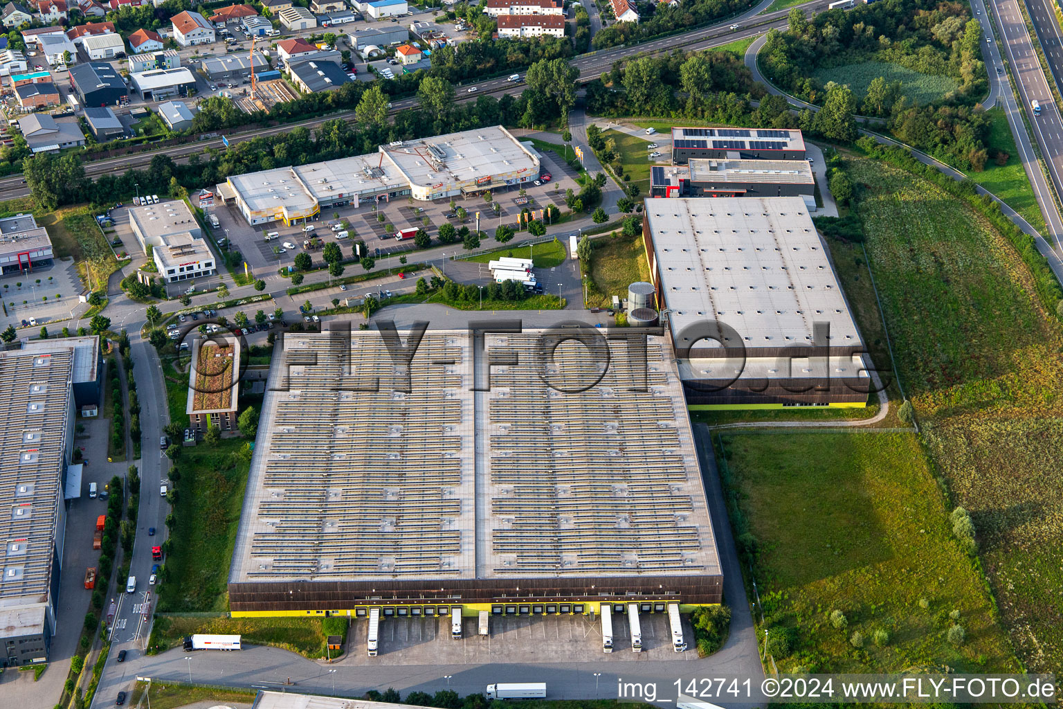 Photographie aérienne de Centre de distribution Alnatura à Lorsch dans le département Hesse, Allemagne