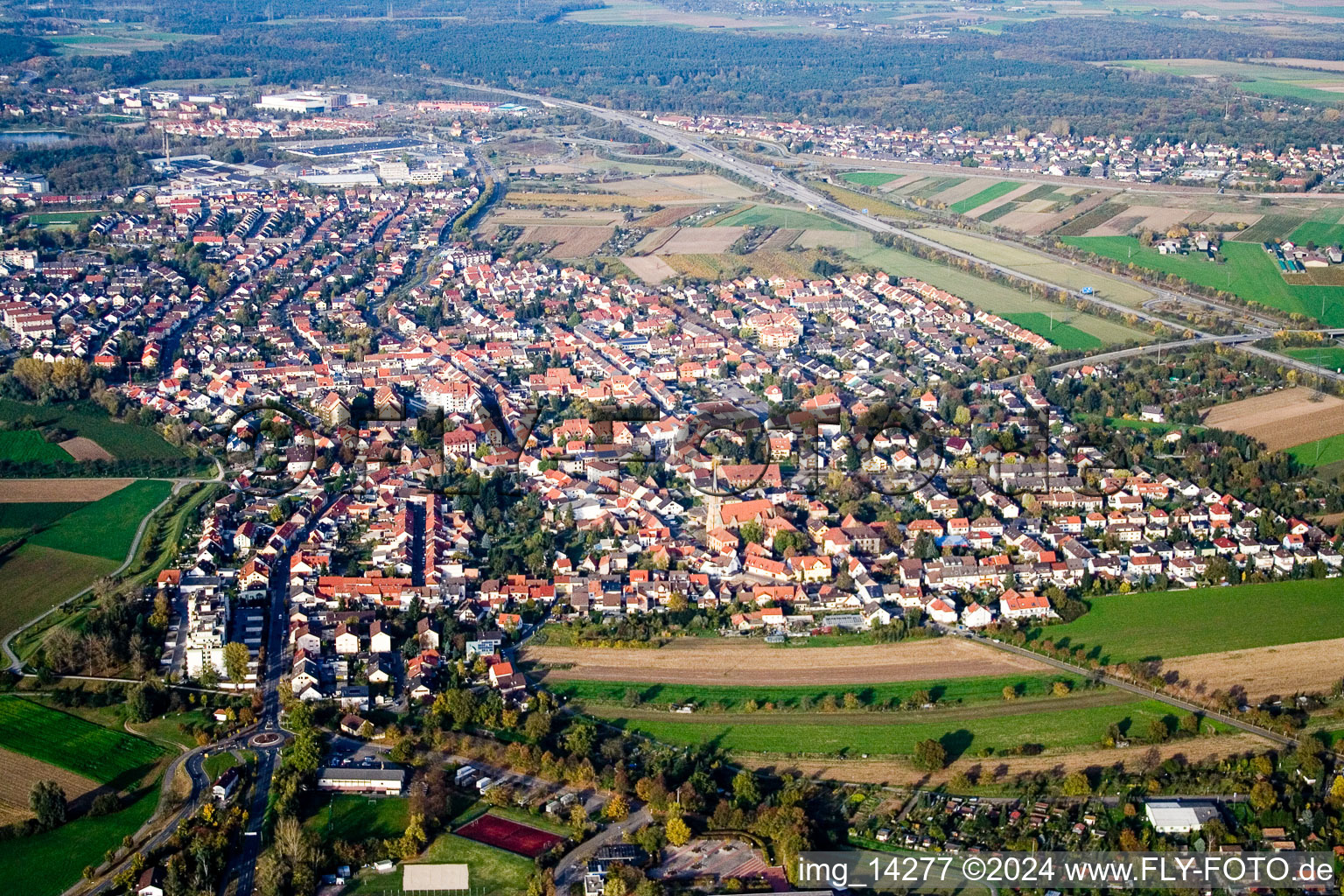 Image drone de Ketsch dans le département Bade-Wurtemberg, Allemagne