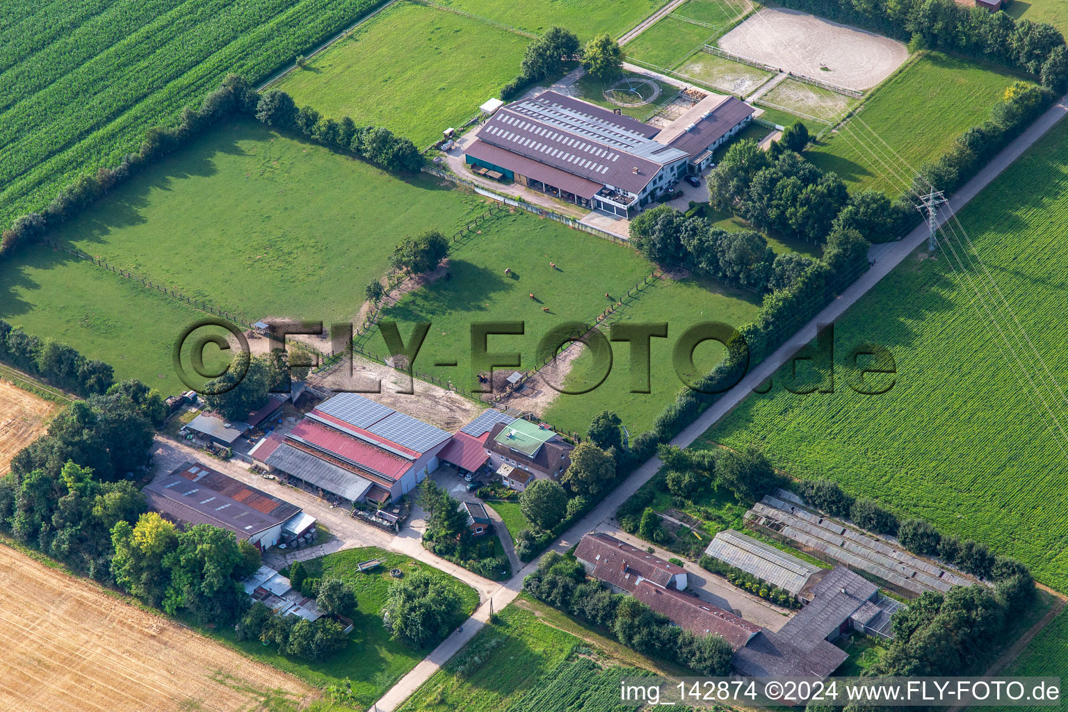 Vue aérienne de Rosenhof et Eichenhof, depuis lors à le quartier Ottersheim in Ottersheim bei Landau dans le département Rhénanie-Palatinat, Allemagne