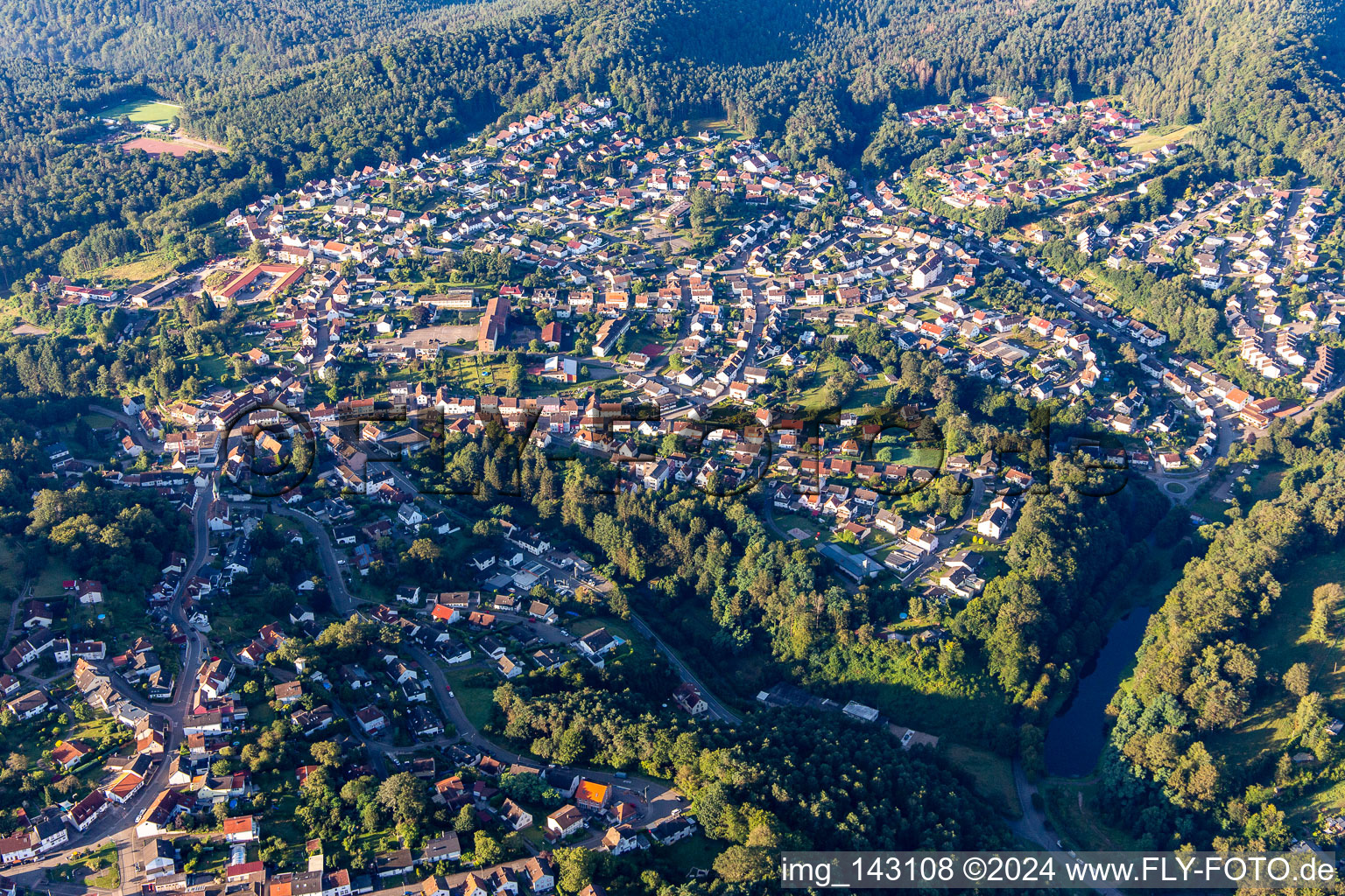 Vue aérienne de Du nord à Lemberg dans le département Rhénanie-Palatinat, Allemagne