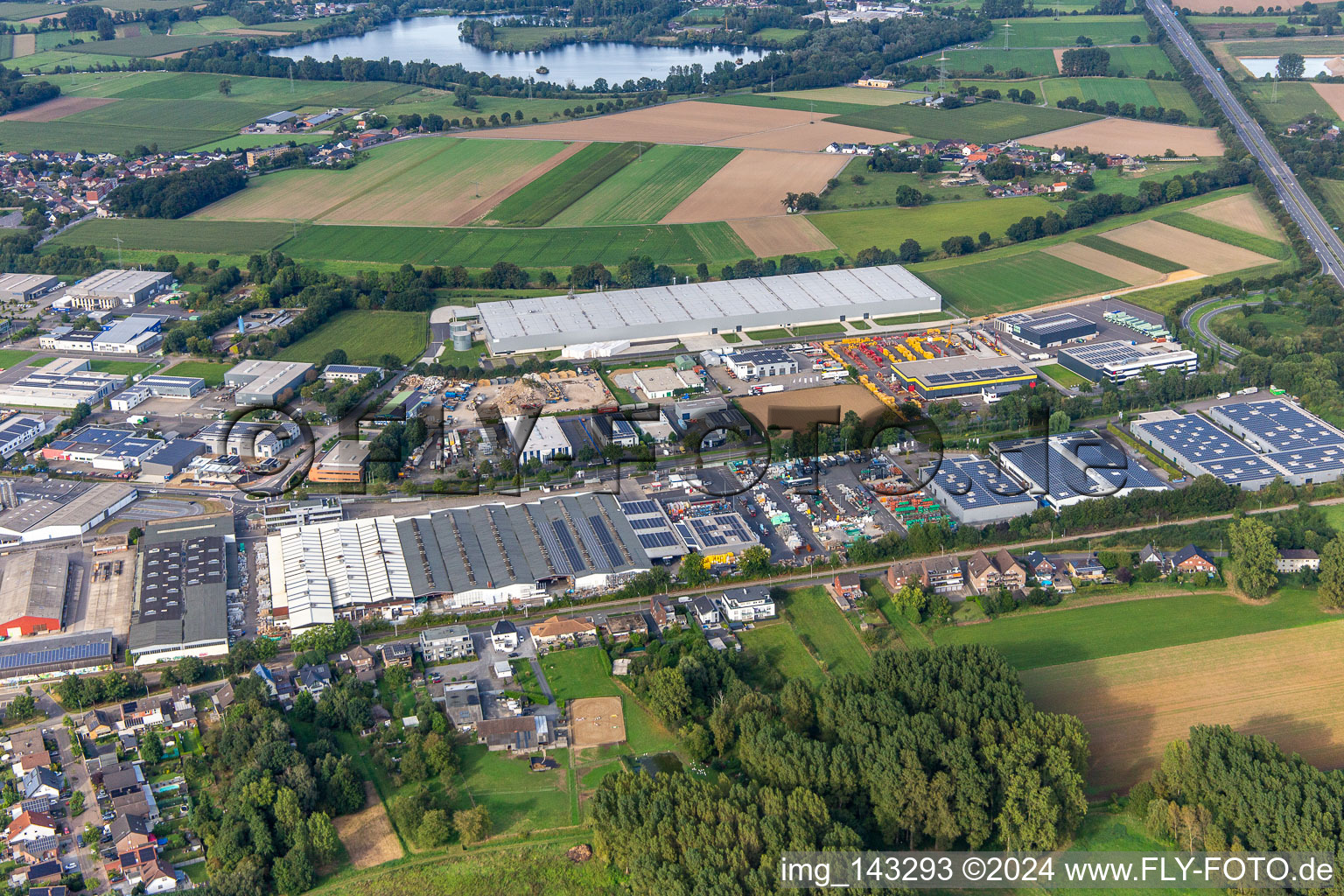 Vue aérienne de Zone industrielle de la Gladbacher Straße à le quartier Dremmen in Heinsberg dans le département Rhénanie du Nord-Westphalie, Allemagne
