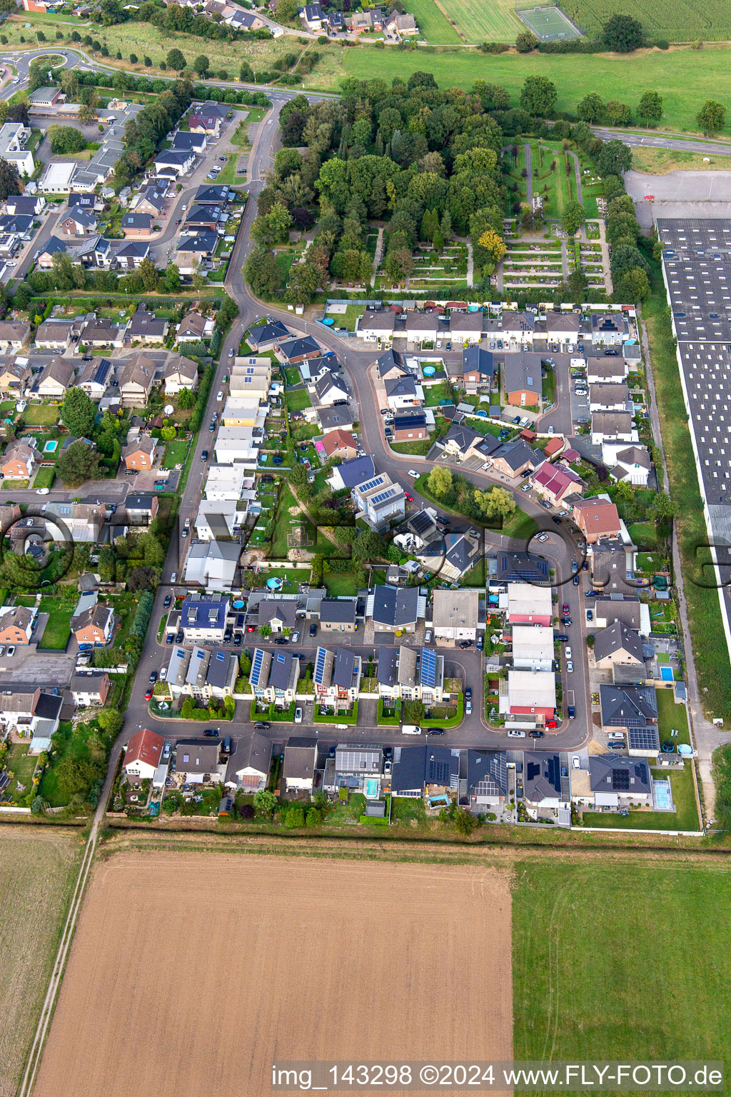 Vue aérienne de Korbmacherstrasse à le quartier Hilfarth in Hückelhoven dans le département Rhénanie du Nord-Westphalie, Allemagne